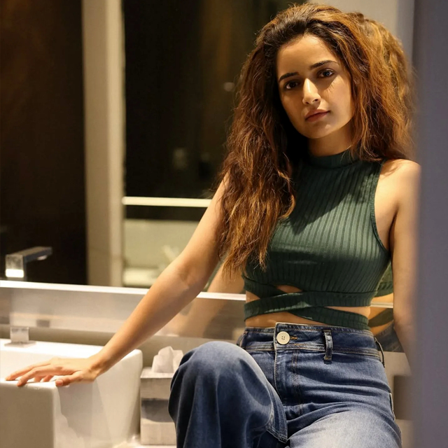 Ashika Ranganath Fashion Style & Best Looks