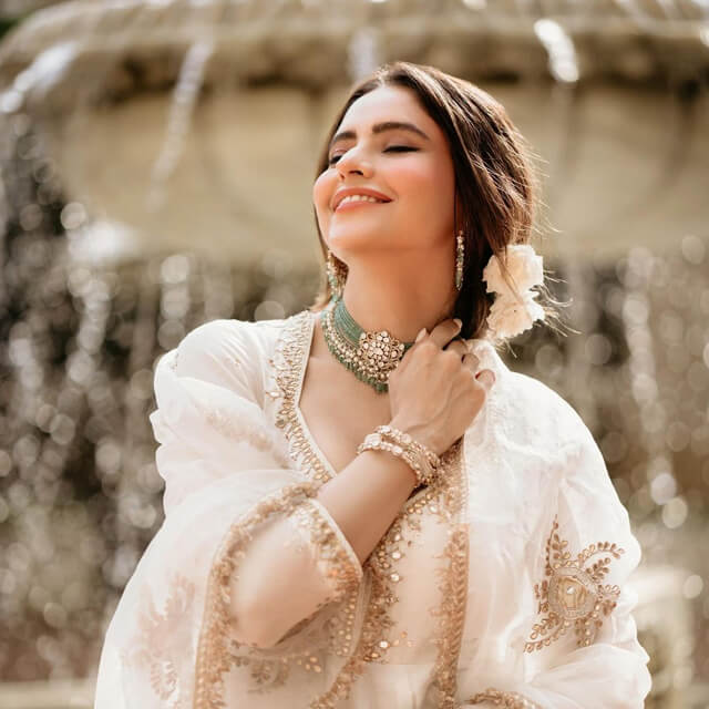Aamna Sharif shines in a White Churidar set by Drzya