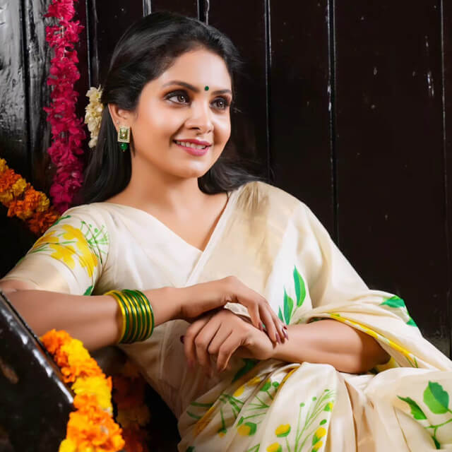 Gayathri's Saree Glam for Vishu 2024