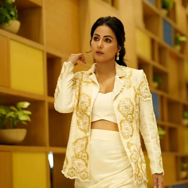 Hina Khan's Yellow Co-Ord Set is perfect for Fashion Inspiration