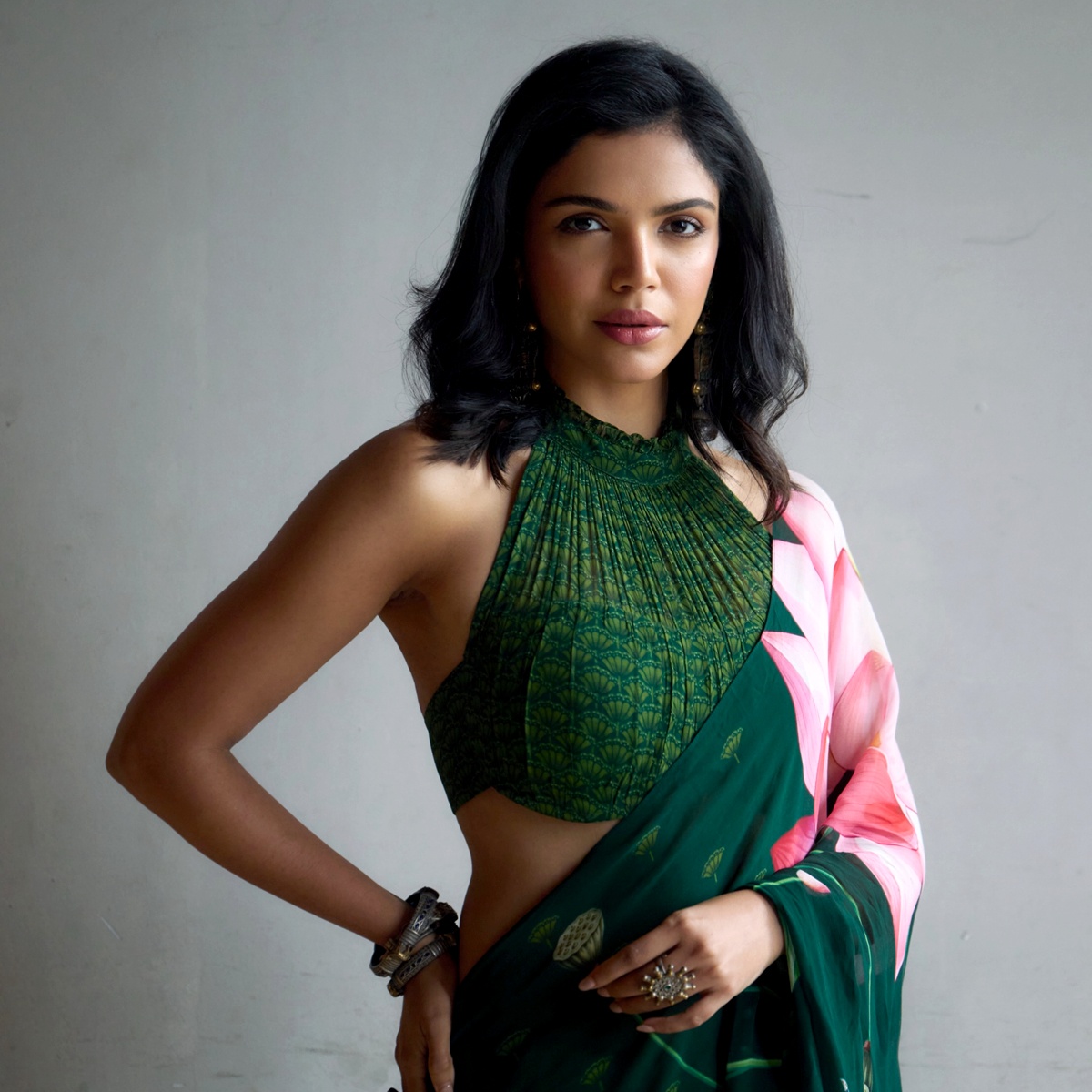 Shriya's Look with One Print and Two Stories