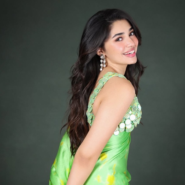 Krithi Shetty’s Lime Glow Saree Look is Pure Radiance