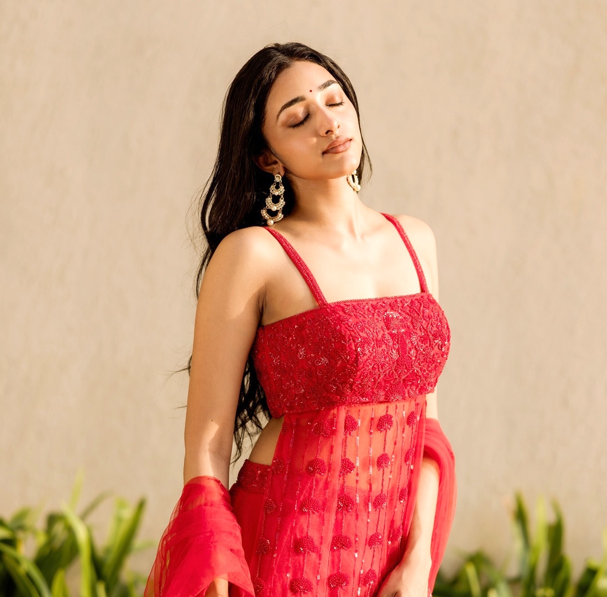 Preity Mukhundhan's Red Hot Look